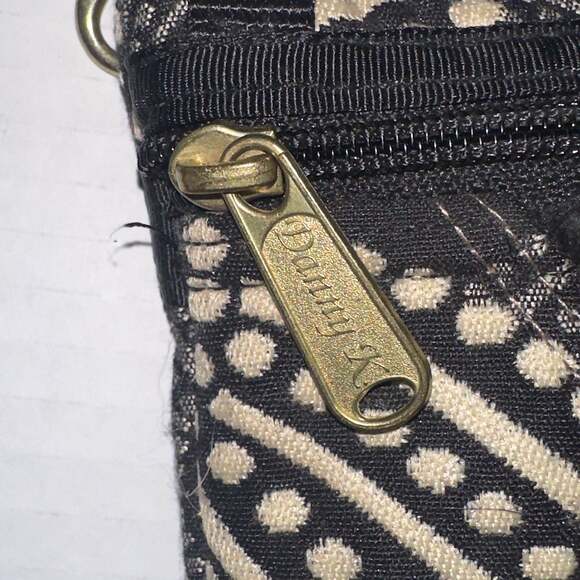 Danny‎ K wristlet - Picture 3 of 3